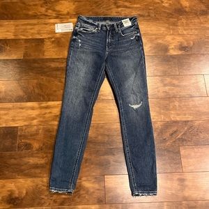 Silver Jeans - Most Wanted - Mid Rise - Skinny Leg 27/29